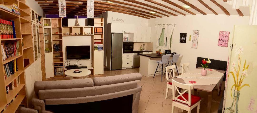 Studio Tami I Barbi Lägenhet Opatija Exteriör bild